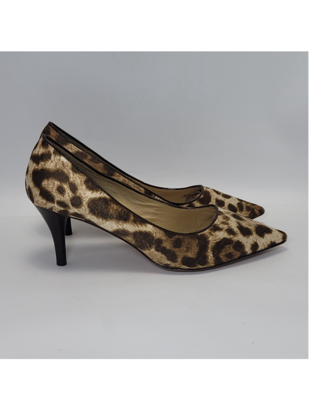 Women's Michael Kors Leopard Print Pointed Toe Kitten Heels Size 7.5M